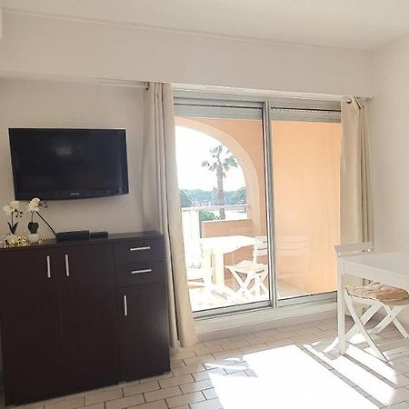 Apartamento L'Étoile sous les Pins - La Loge Hyères Exterior foto