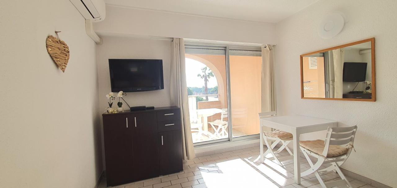 Apartamento L'Étoile sous les Pins - La Loge Hyères Exterior foto