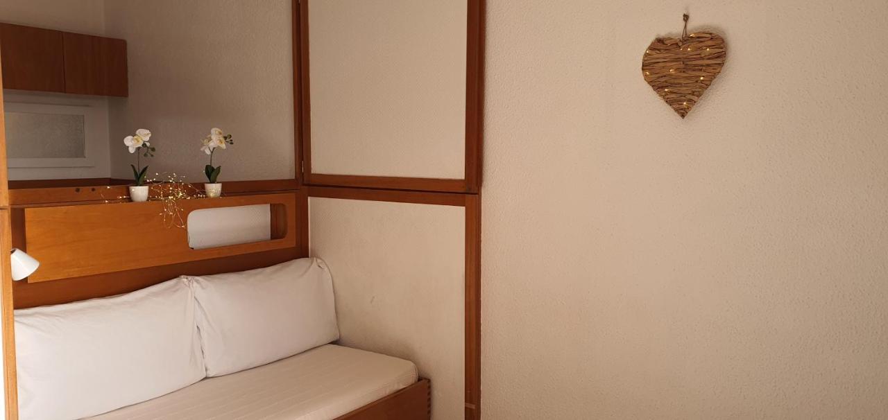 Apartamento L'Étoile sous les Pins - La Loge Hyères Exterior foto