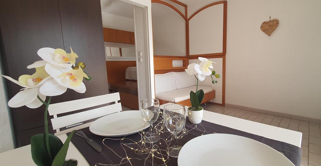 Apartamento L'Étoile sous les Pins - La Loge Hyères Exterior foto