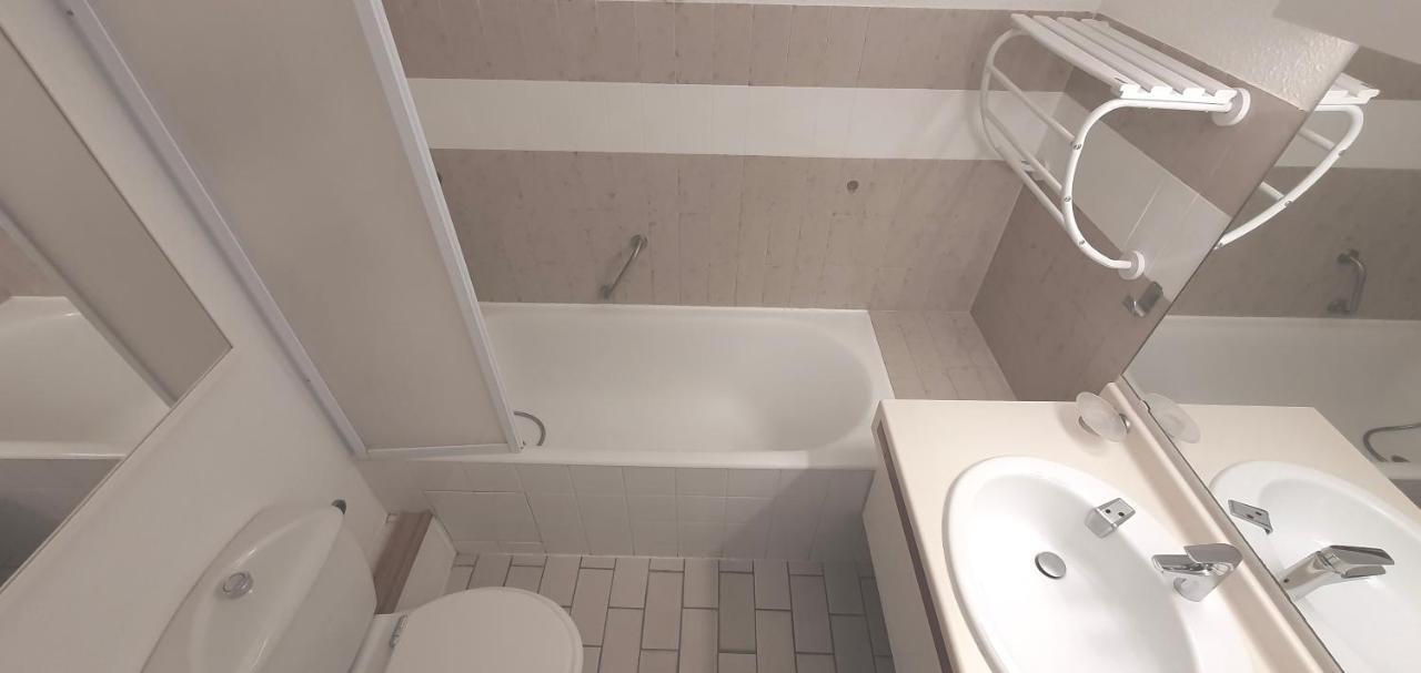 Apartamento L'Étoile sous les Pins - La Loge Hyères Exterior foto